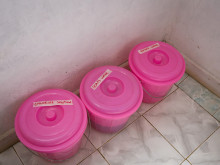 Waste disposal in the vaccination room.